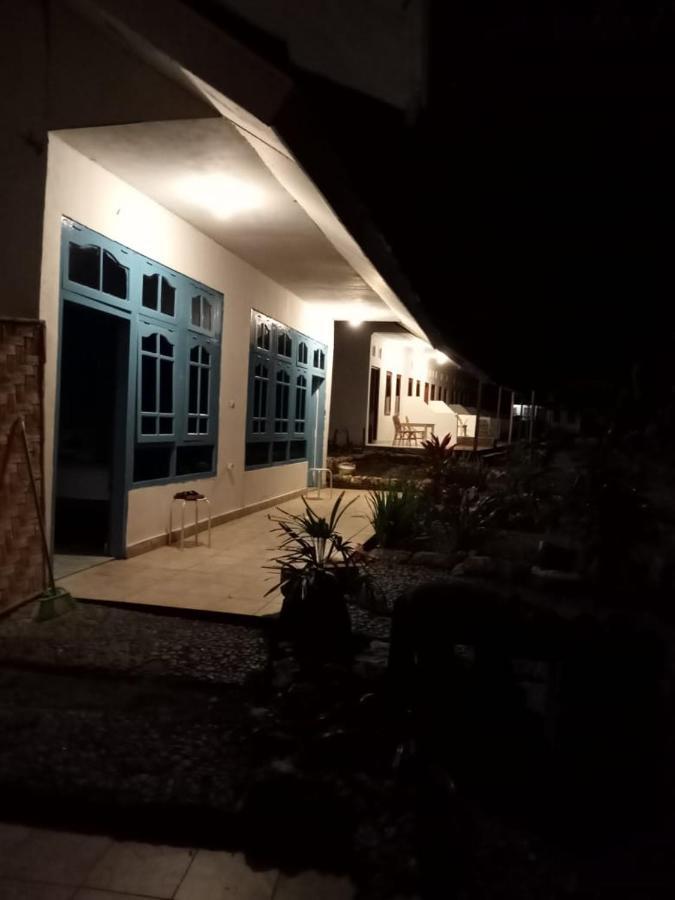 The Village Rua Beach Homestay Exteriér fotografie